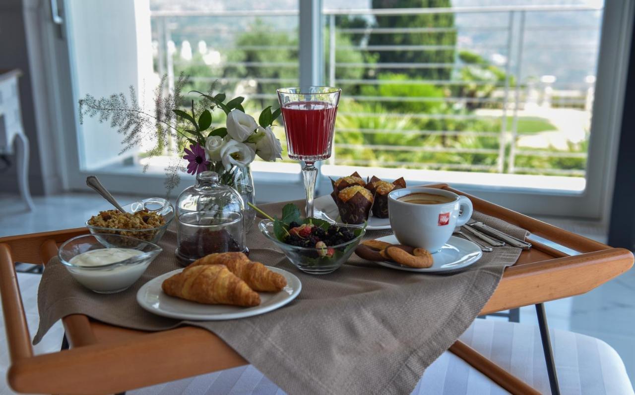 La Librata Boutique Hotel 테라치나 외부 사진
